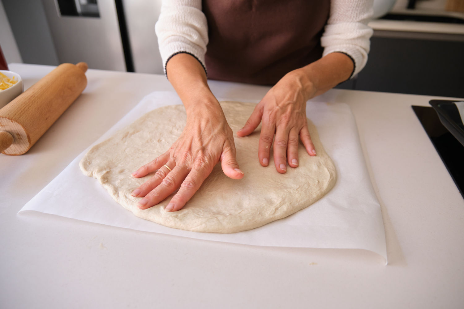 Using Parchment Paper for Pizza: When It Helps, When It Hurts, and How to Do It Right